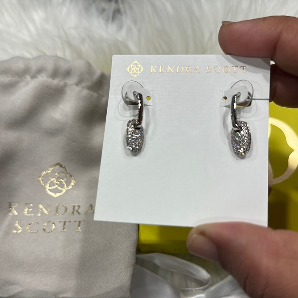 Kendra Scott Yellow Gift Box with Pouch - Picture 3 of 6